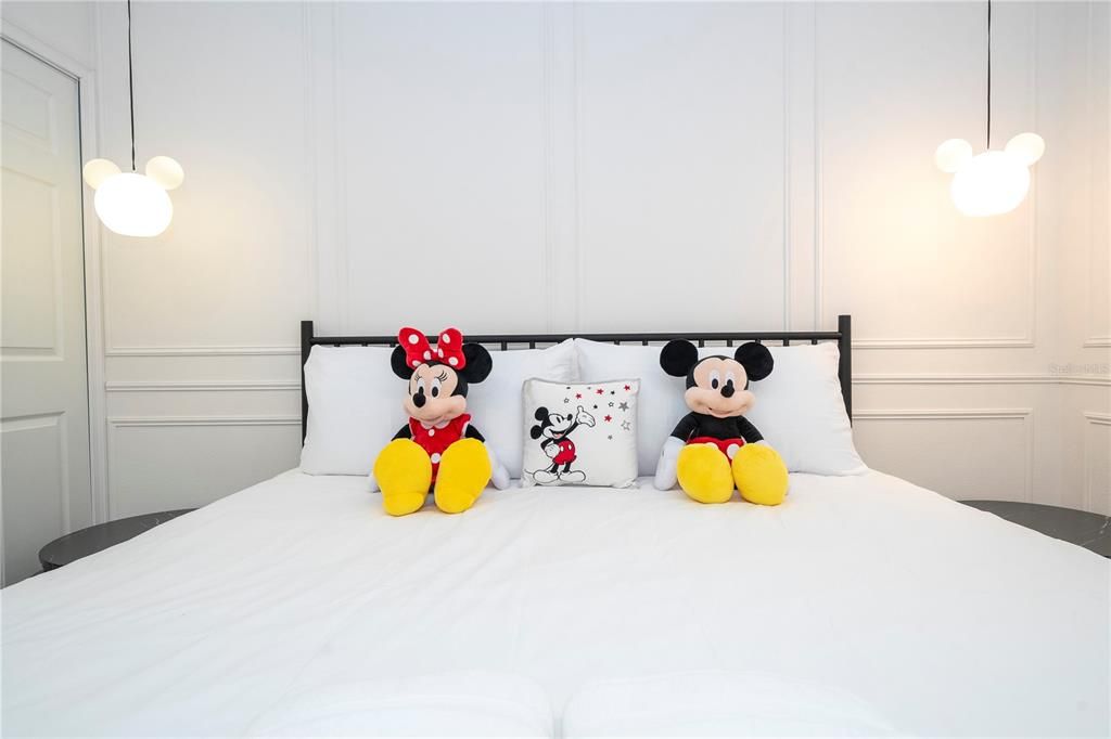 For Sale: $1,990,000 (9 beds, 9 baths, 3949 Square Feet)