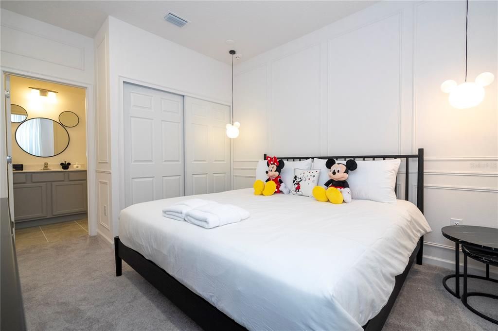 For Sale: $1,990,000 (9 beds, 9 baths, 3949 Square Feet)