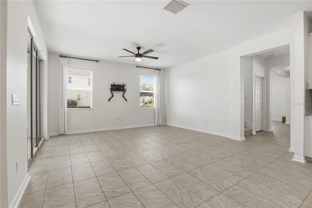 В аренду: $3,250 (3 спален, 2 ванн, 2680 Квадратных фут)