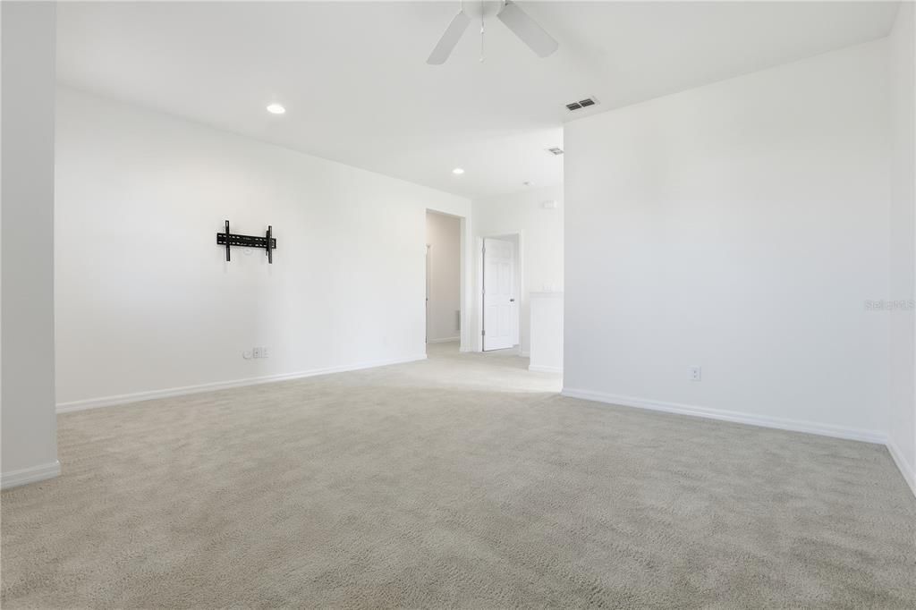 В аренду: $3,250 (3 спален, 2 ванн, 2680 Квадратных фут)