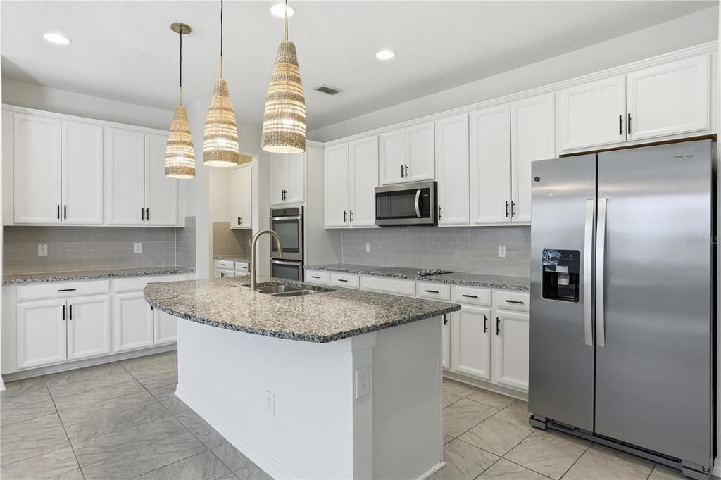 В аренду: $3,250 (3 спален, 2 ванн, 2680 Квадратных фут)