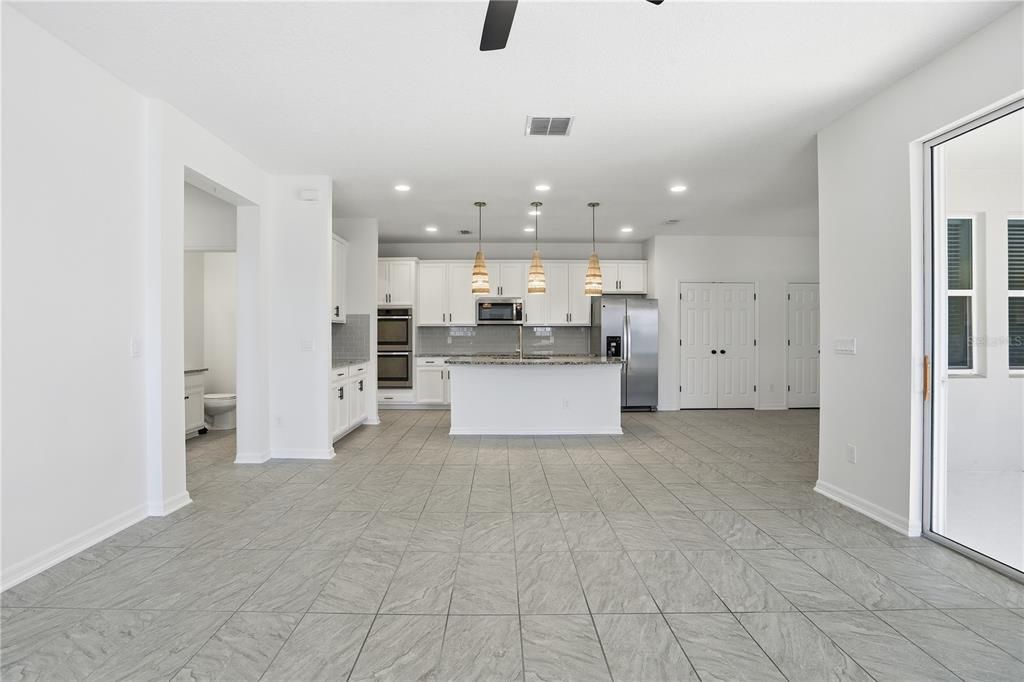 В аренду: $3,250 (3 спален, 2 ванн, 2680 Квадратных фут)