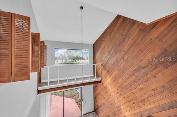 En Venta: $245,000 (3 camas, 3 baños, 2004 Pies cuadrados)