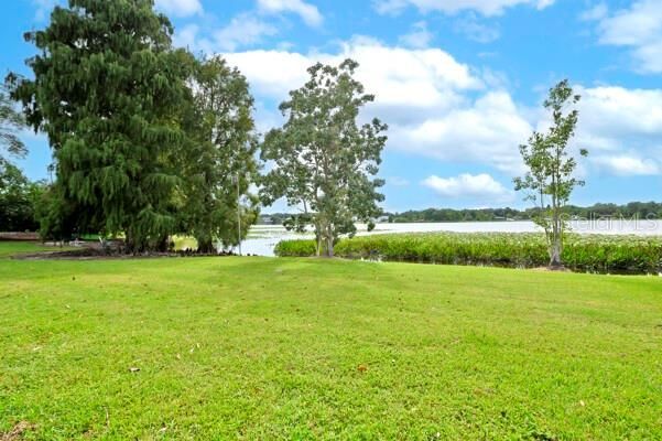 En Venta: $245,000 (3 camas, 3 baños, 2004 Pies cuadrados)