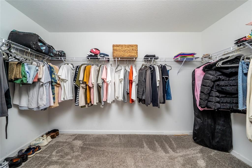 For Sale: $385,000 (4 beds, 2 baths, 1950 Square Feet)