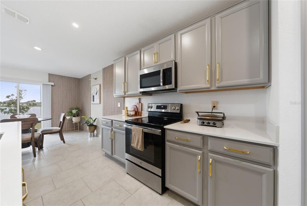 For Sale: $385,000 (4 beds, 2 baths, 1950 Square Feet)