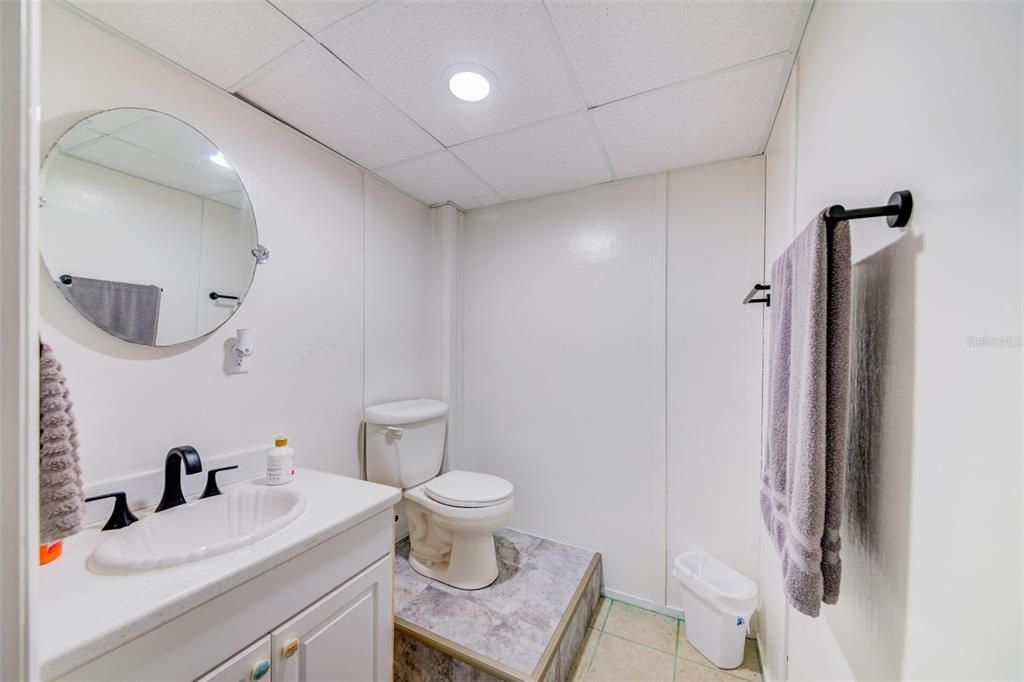 待售: $595,000 (2 贝兹, 2 浴室, 980 平方英尺)