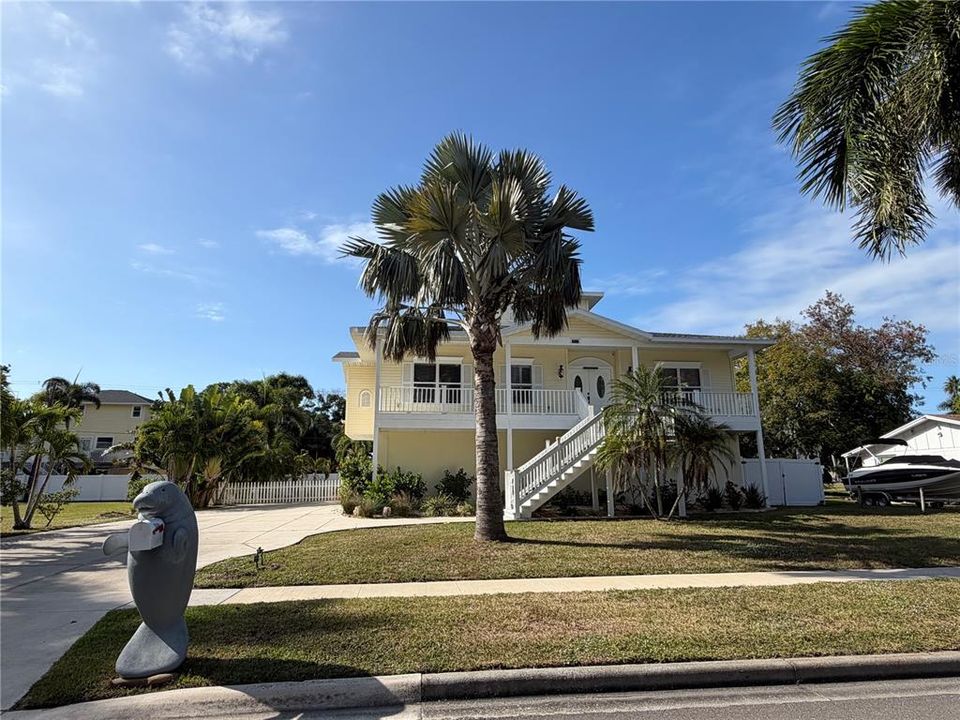 В аренду: $4,000 (3 спален, 2 ванн, 2183 Квадратных фут)