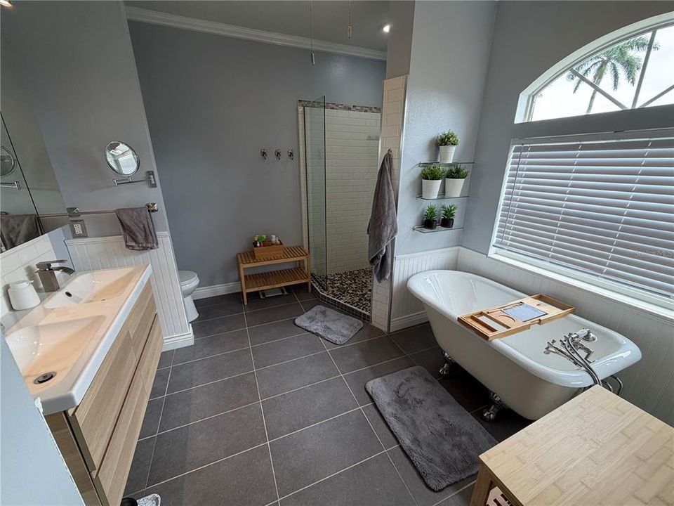 В аренду: $4,000 (3 спален, 2 ванн, 2183 Квадратных фут)