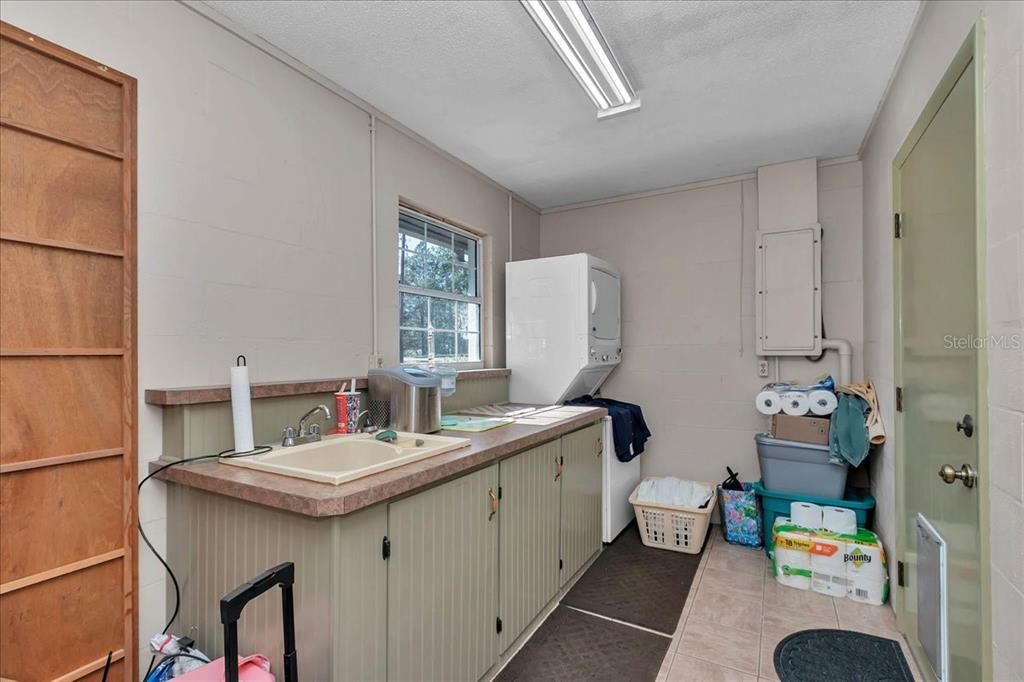 На продажу: $605,000 (3 спален, 2 ванн, 2237 Квадратных фут)