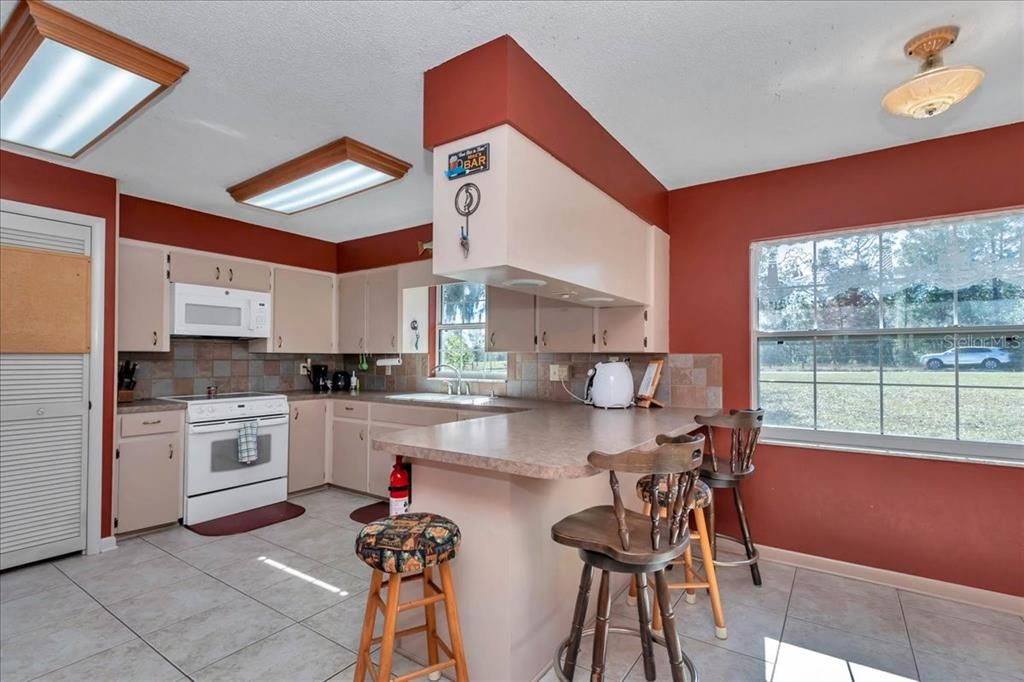 На продажу: $605,000 (3 спален, 2 ванн, 2237 Квадратных фут)