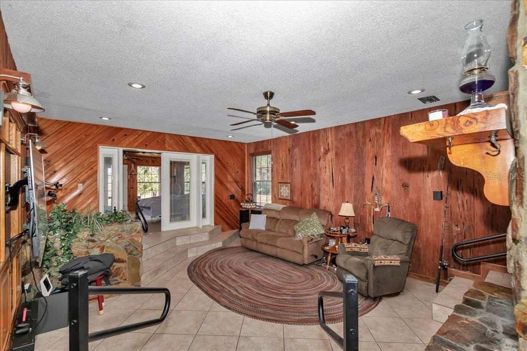 На продажу: $605,000 (3 спален, 2 ванн, 2237 Квадратных фут)