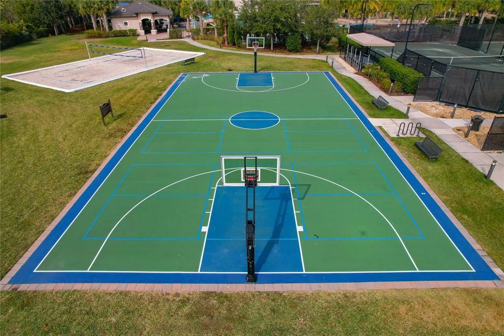 For Sale: $549,900 (3 beds, 2 baths, 2072 Square Feet)