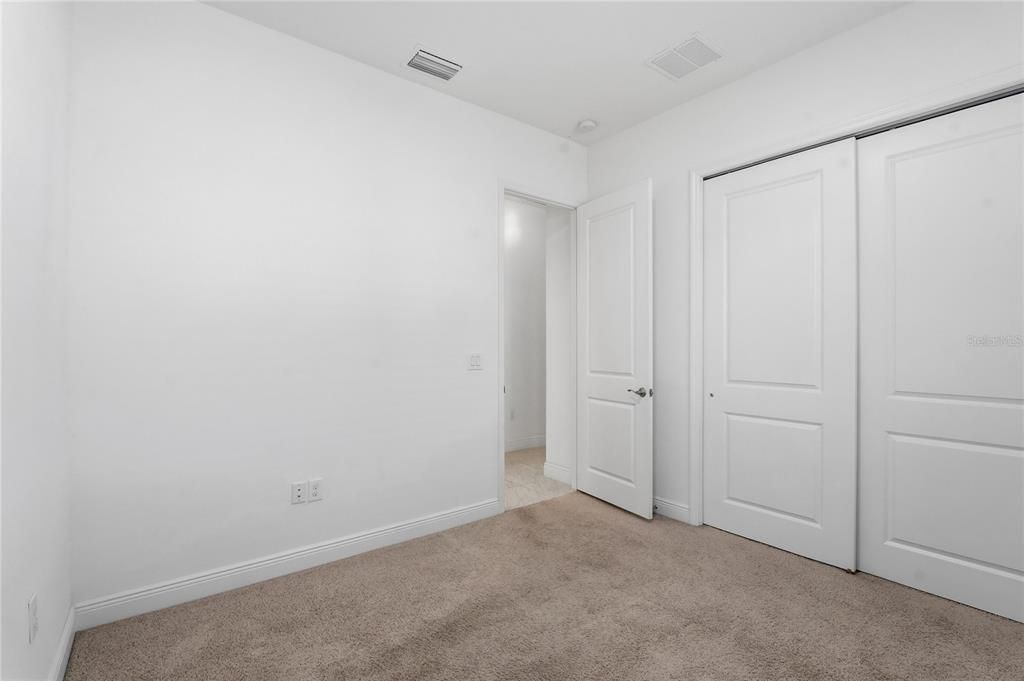 For Sale: $549,900 (3 beds, 2 baths, 2072 Square Feet)