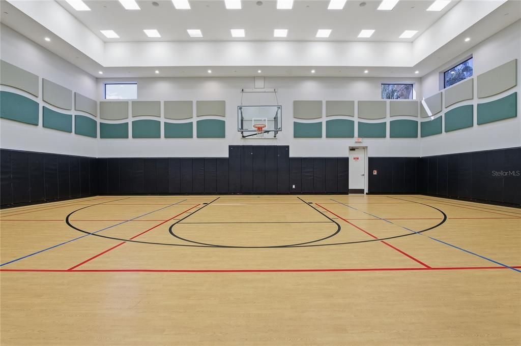 For Sale: $549,900 (3 beds, 2 baths, 2072 Square Feet)