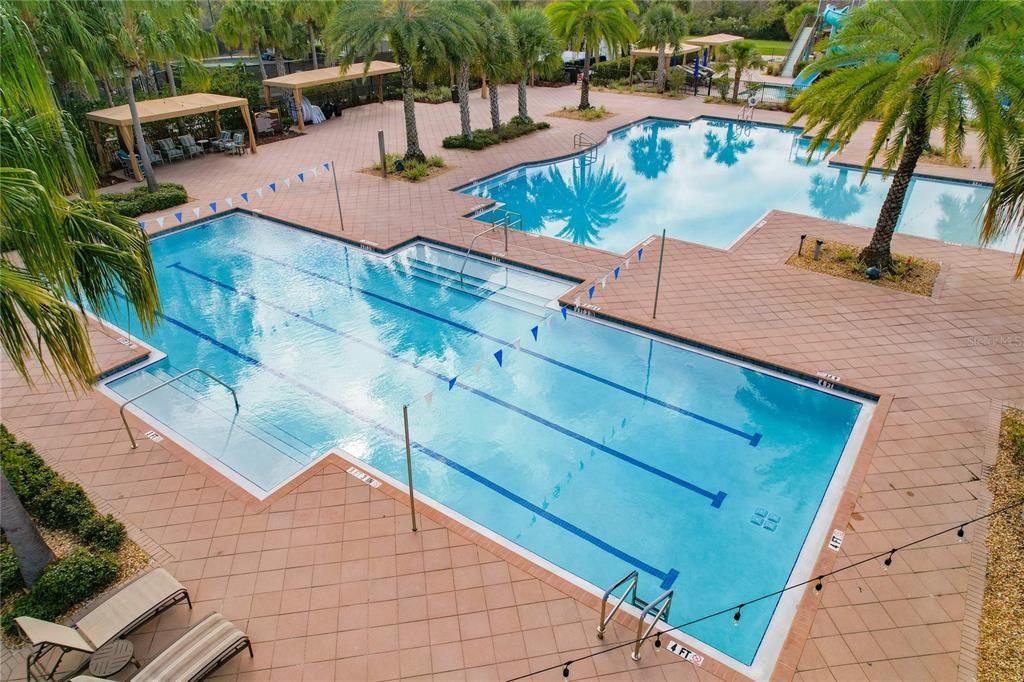 For Sale: $549,900 (3 beds, 2 baths, 2072 Square Feet)