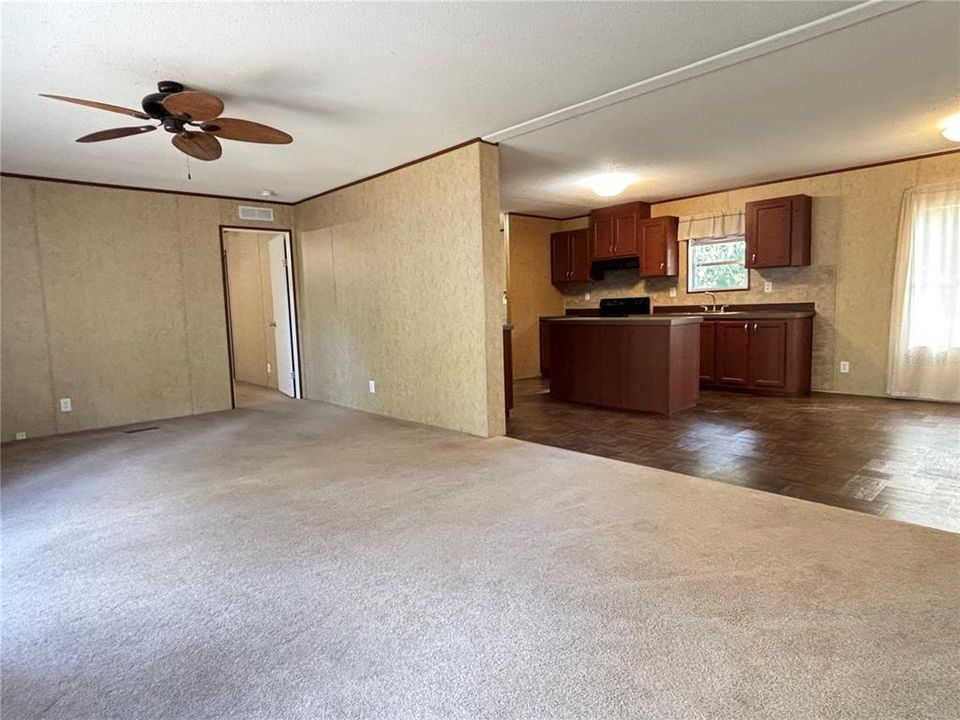 En Venta: $235,000 (3 camas, 2 baños, 1568 Pies cuadrados)