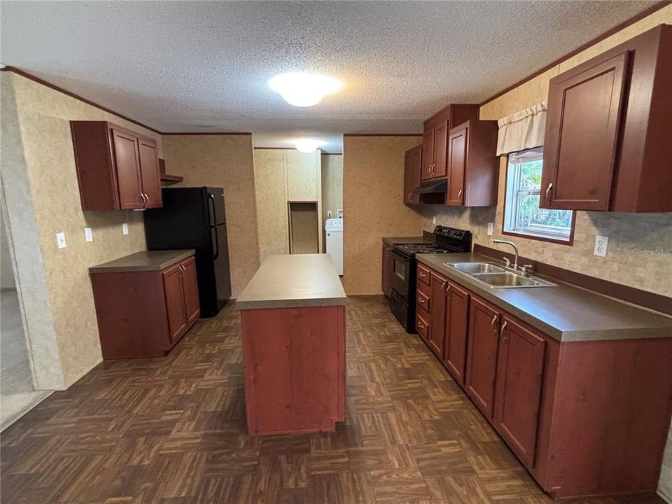 En Venta: $235,000 (3 camas, 2 baños, 1568 Pies cuadrados)