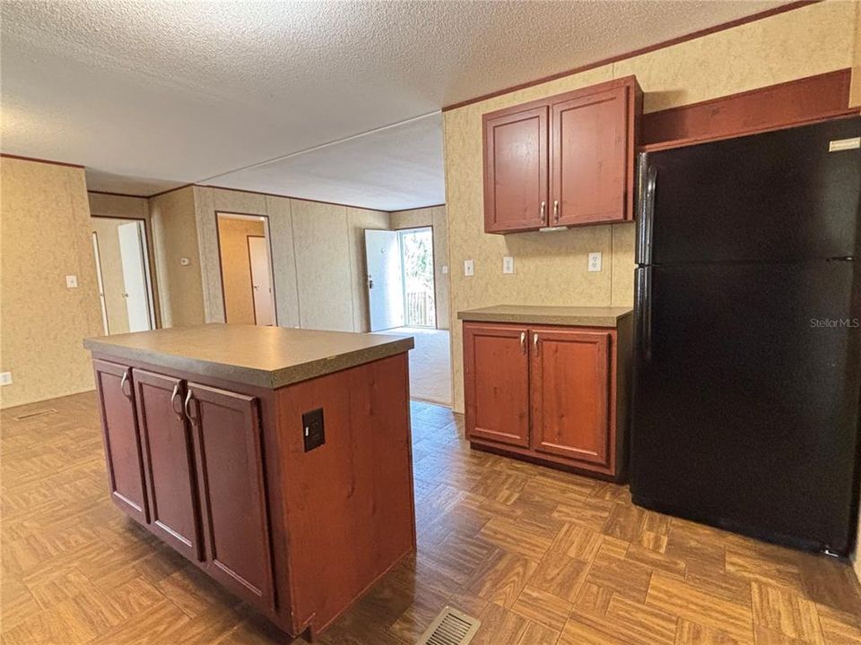 En Venta: $235,000 (3 camas, 2 baños, 1568 Pies cuadrados)