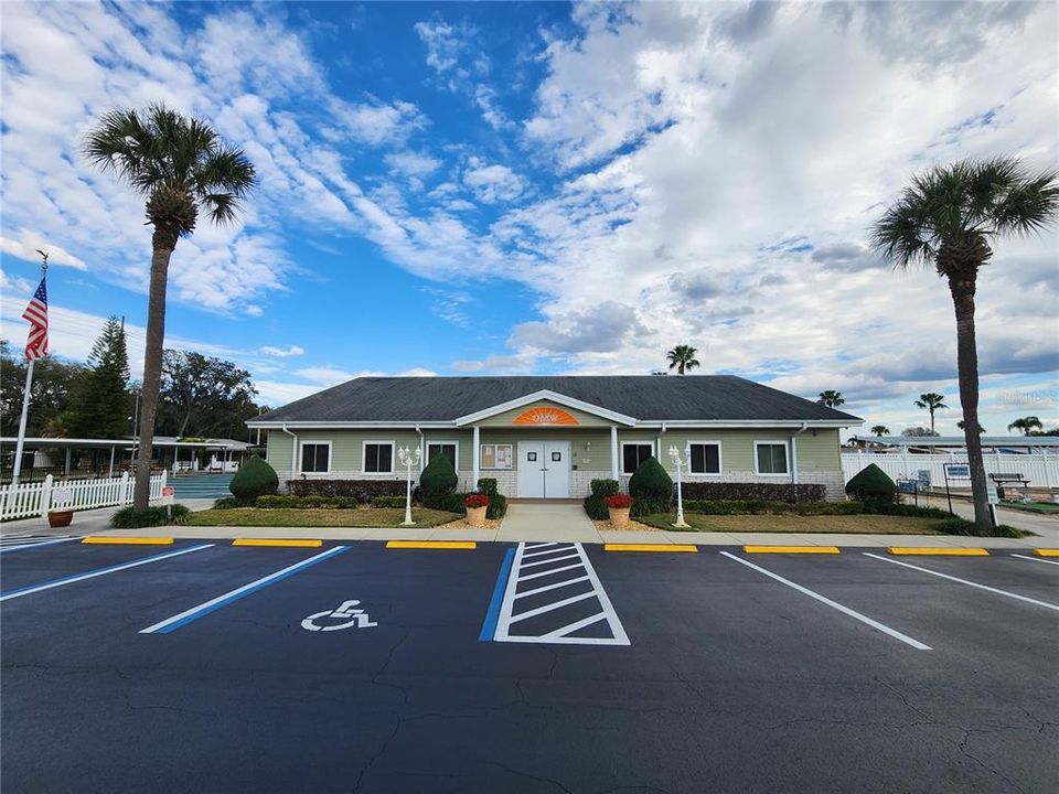 For Sale: $125,000 (2 beds, 2 baths, 1596 Square Feet)