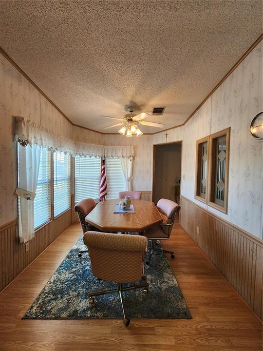 For Sale: $125,000 (2 beds, 2 baths, 1596 Square Feet)