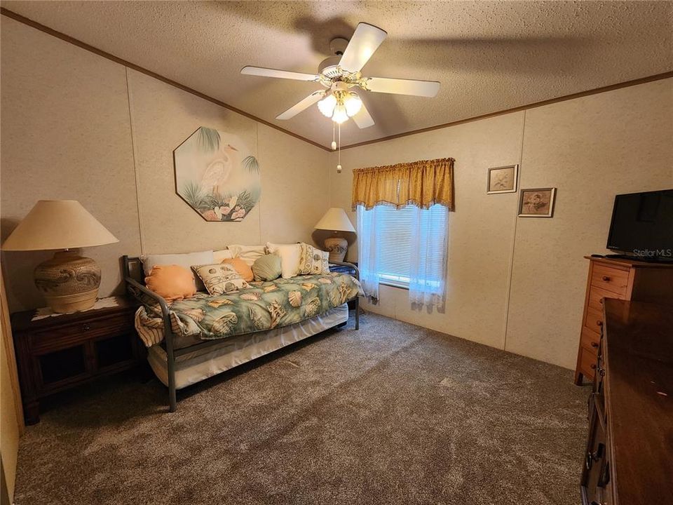 For Sale: $125,000 (2 beds, 2 baths, 1596 Square Feet)