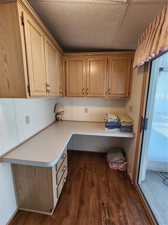 For Sale: $125,000 (2 beds, 2 baths, 1596 Square Feet)