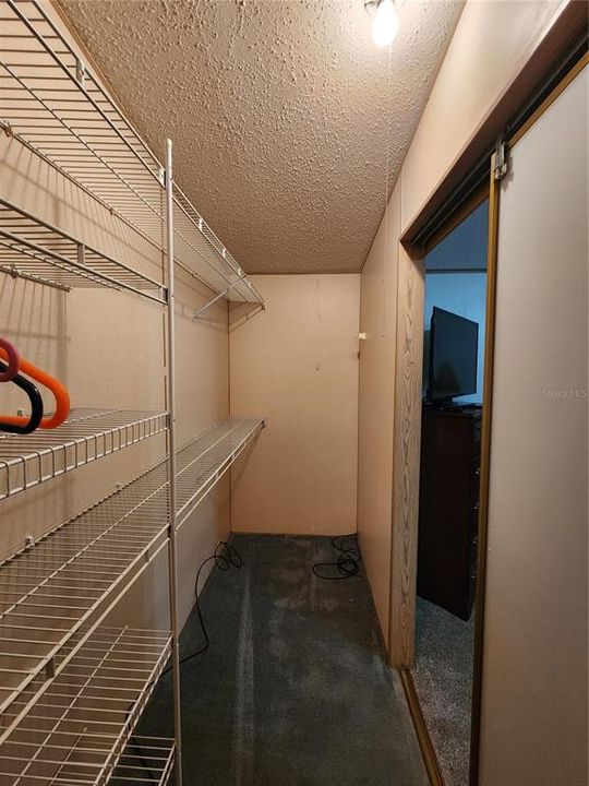 For Sale: $125,000 (2 beds, 2 baths, 1596 Square Feet)