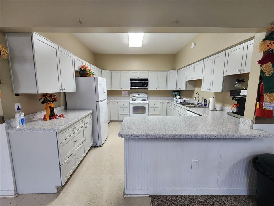 For Sale: $125,000 (2 beds, 2 baths, 1596 Square Feet)