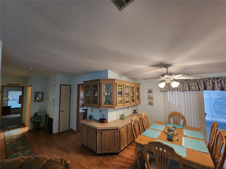 For Sale: $125,000 (2 beds, 2 baths, 1596 Square Feet)