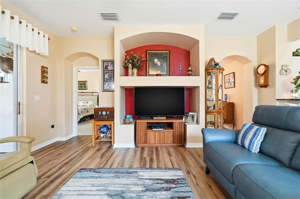 En Venta: $345,000 (3 camas, 2 baños, 1535 Pies cuadrados)