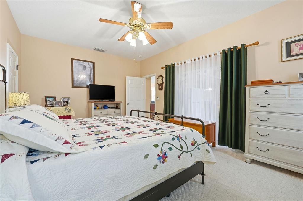 En Venta: $345,000 (3 camas, 2 baños, 1535 Pies cuadrados)