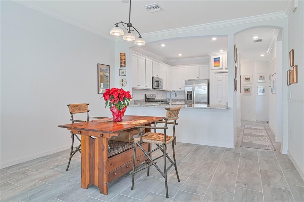 For Sale: $270,000 (3 beds, 2 baths, 1400 Square Feet)