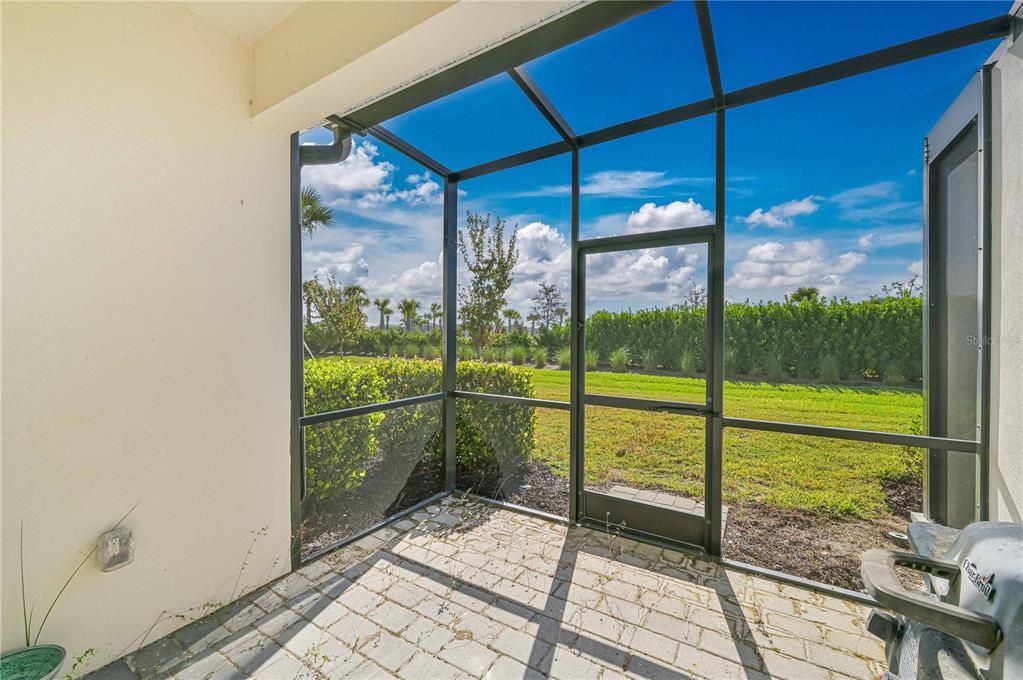 For Sale: $270,000 (3 beds, 2 baths, 1400 Square Feet)