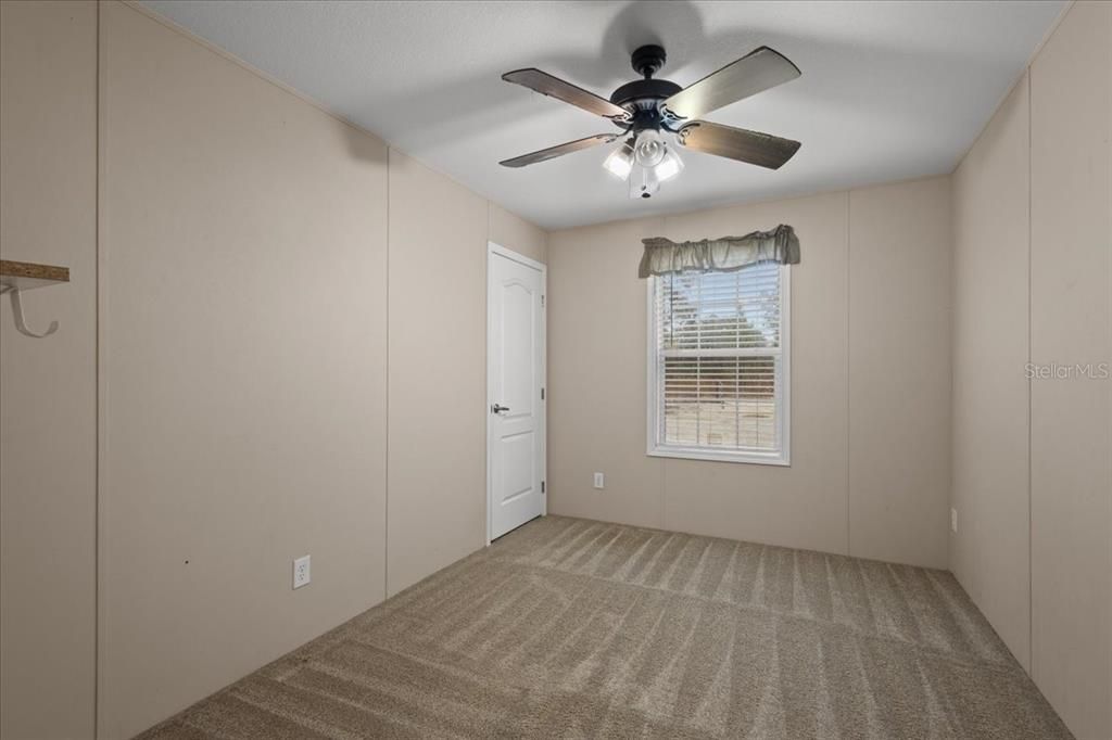 For Sale: $219,900 (3 beds, 2 baths, 1560 Square Feet)