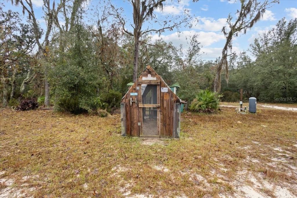 For Sale: $219,900 (3 beds, 2 baths, 1560 Square Feet)