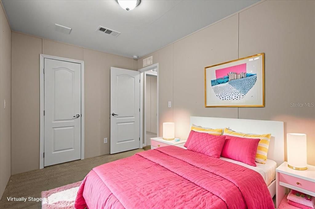 For Sale: $219,900 (3 beds, 2 baths, 1560 Square Feet)