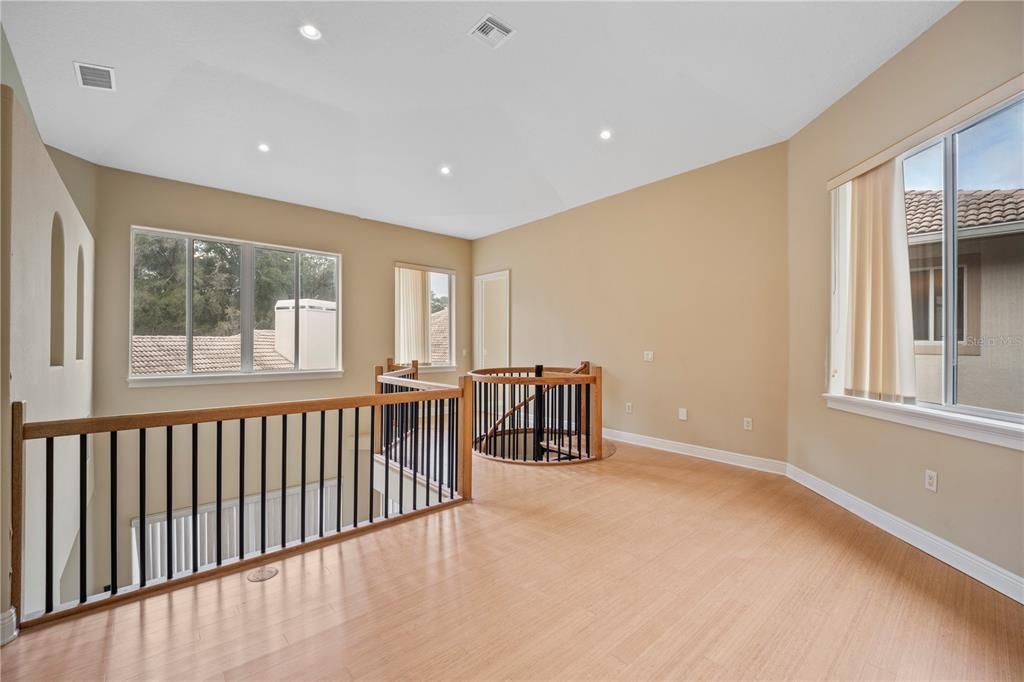 En Venta: $3,500,000 (8 camas, 7 baños, 9068 Pies cuadrados)