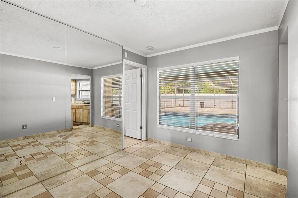 待售: $475,000 (3 贝兹, 2 浴室, 1588 平方英尺)