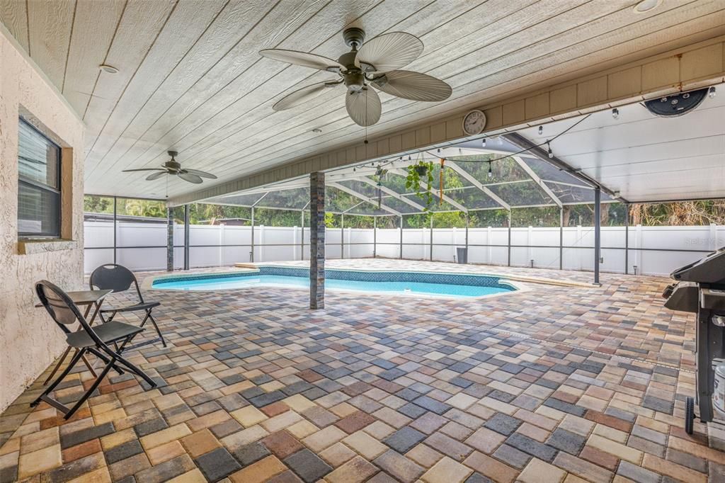 待售: $475,000 (3 贝兹, 2 浴室, 1588 平方英尺)