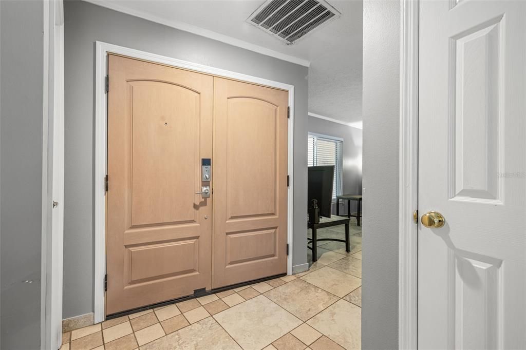 待售: $475,000 (3 贝兹, 2 浴室, 1588 平方英尺)