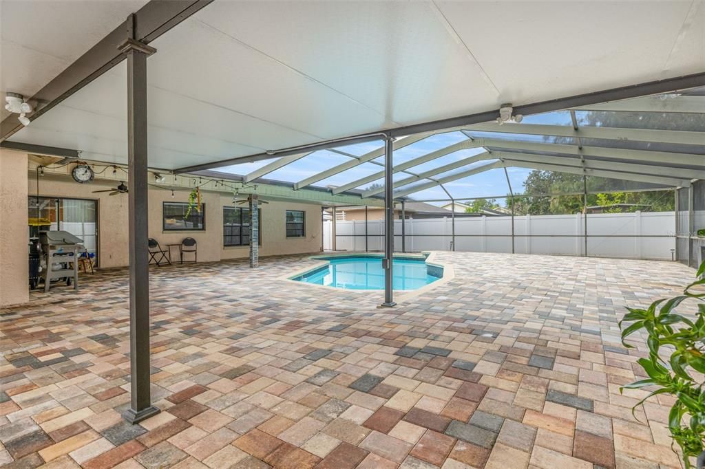 待售: $475,000 (3 贝兹, 2 浴室, 1588 平方英尺)