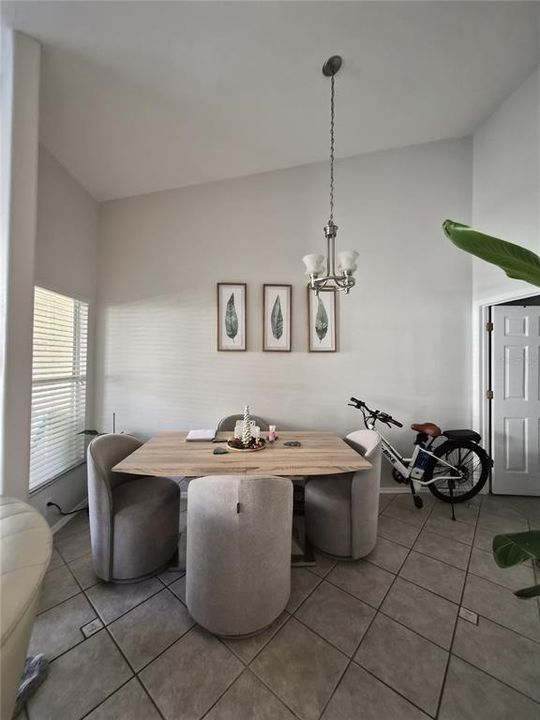 For Rent: $2,600 (2 beds, 2 baths, 1315 Square Feet)