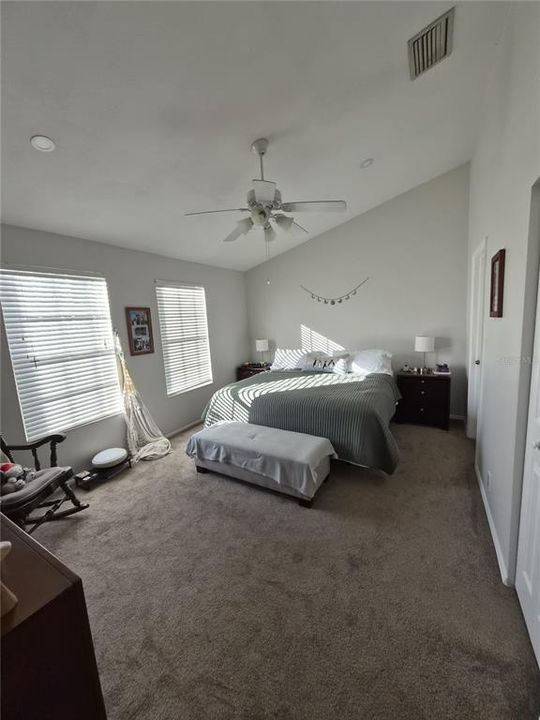 For Rent: $2,600 (2 beds, 2 baths, 1315 Square Feet)