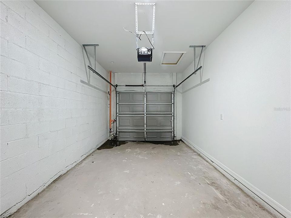 For Rent: $2,100 (3 beds, 2 baths, 1728 Square Feet)