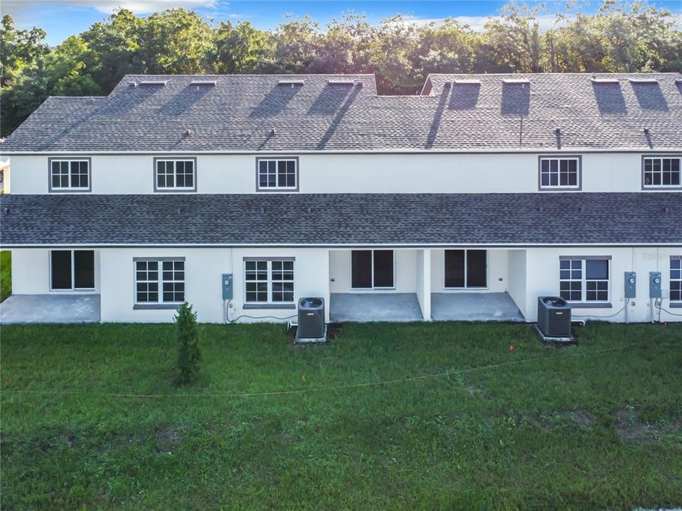 For Rent: $2,100 (3 beds, 2 baths, 1728 Square Feet)