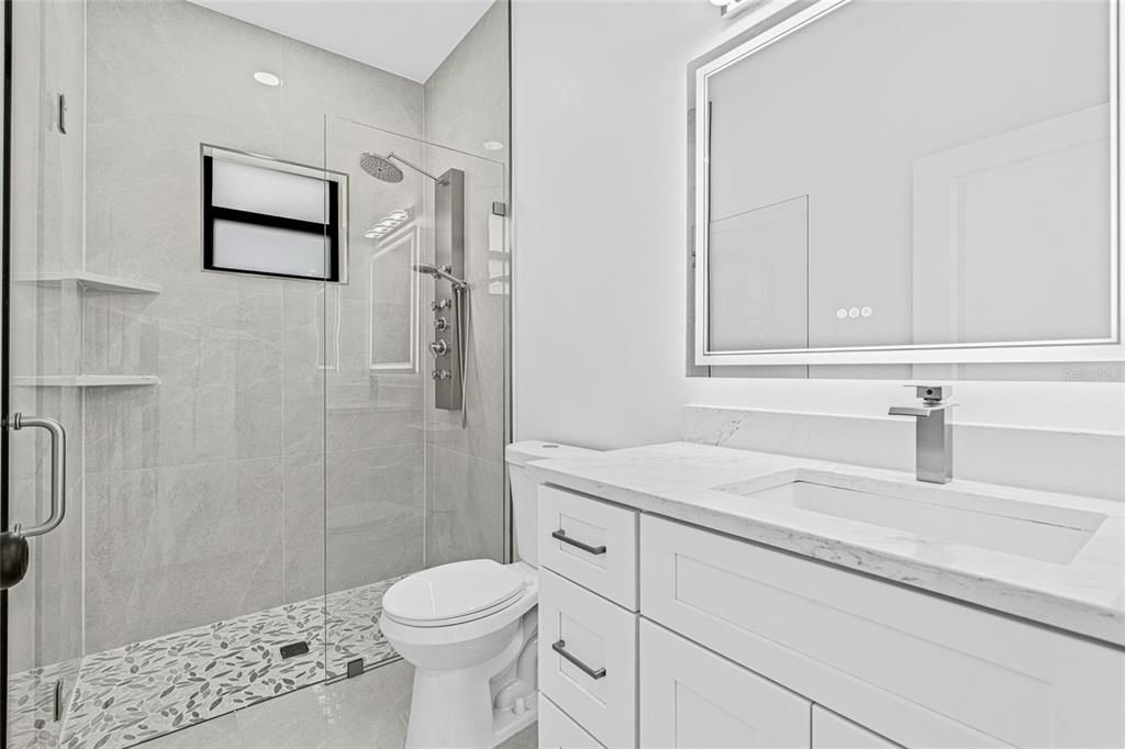 待售: $379,000 (3 贝兹, 2 浴室, 1778 平方英尺)