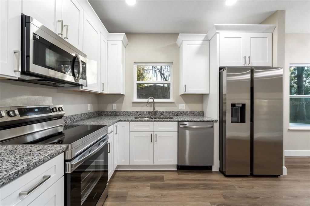 En Venta: $265,000 (3 camas, 2 baños, 1190 Pies cuadrados)