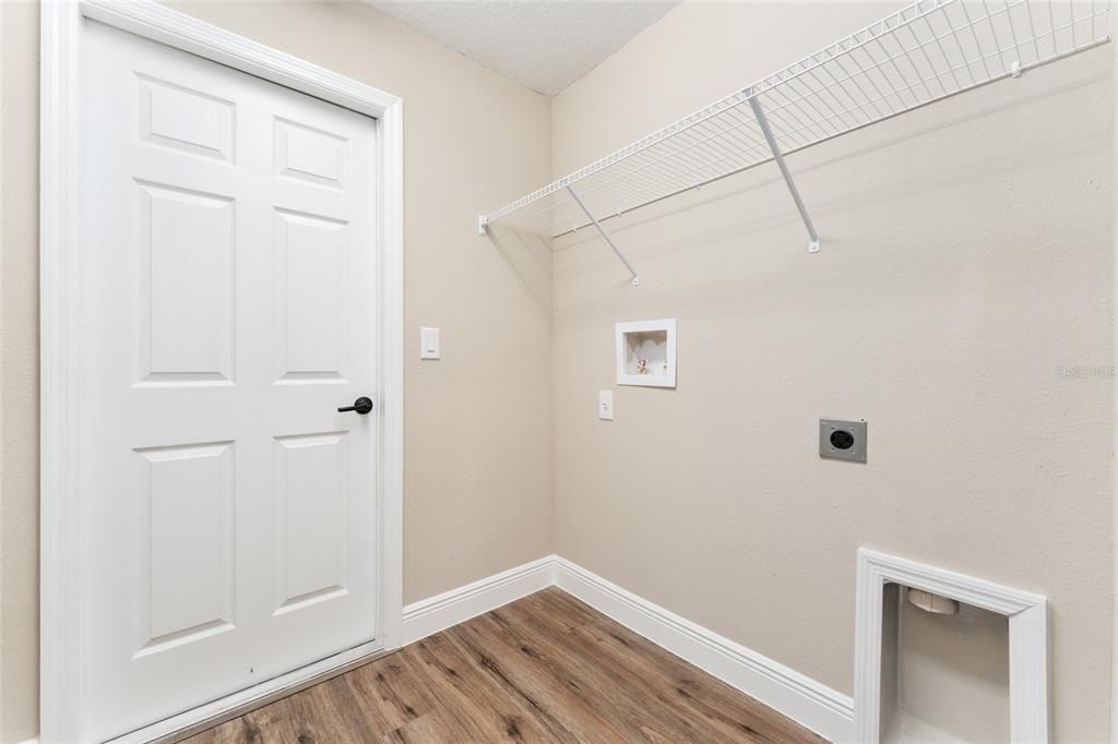 待售: $289,900 (3 贝兹, 2 浴室, 1389 平方英尺)