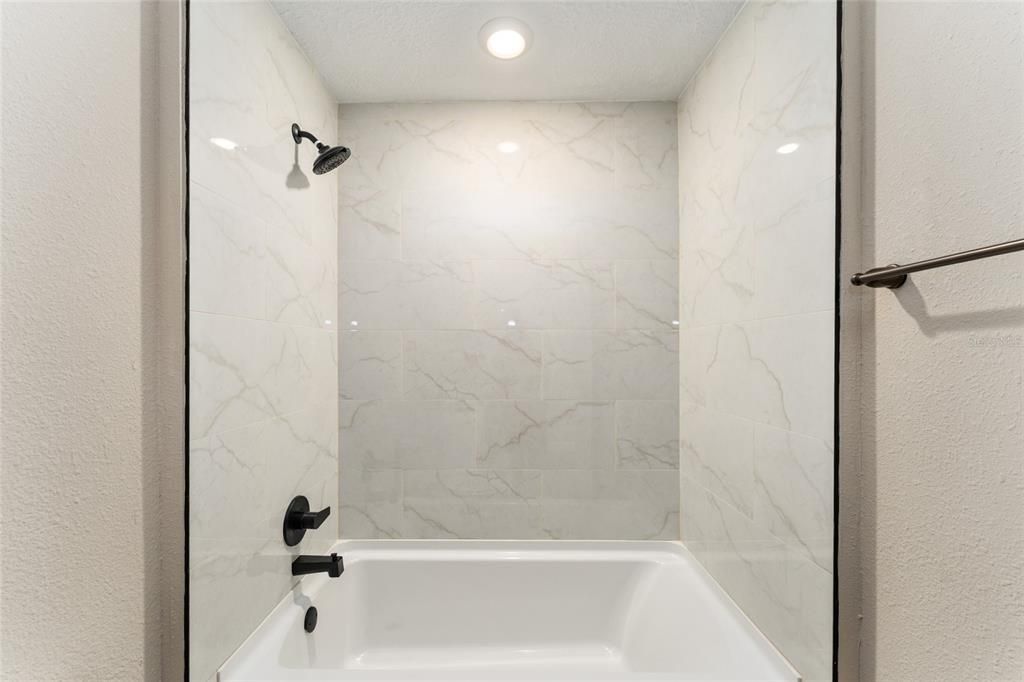 待售: $289,900 (3 贝兹, 2 浴室, 1389 平方英尺)